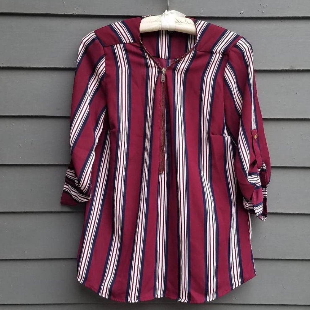 Rue 21 Burgundy navy stripe Blouse Zip Front size Medium
